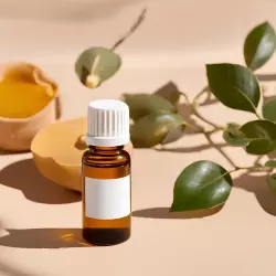 BIO Marula je 100% přírodní nosný olej ideální pro letní použití, který nabízí lehkou a osvěžující péči o pleť.