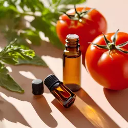 BIO rajče od značky Green Plantation je 100% přírodní nosný olej s objemem 10 ml, ideální pro vyživující péči o pleť.