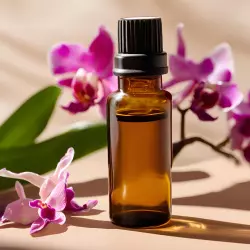 BIO Orchidej je 100% přírodní infusovaný olej od značky Green Plantation, ideální pro péči o vlasy.