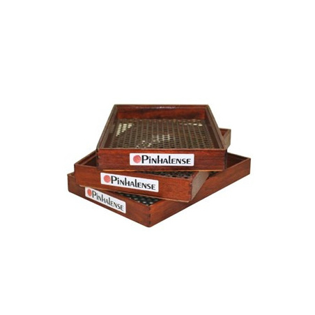 Sada sedmi sít Pinhalense Coffee Screen Set pro třídění zelené kávy podle velikosti zrna