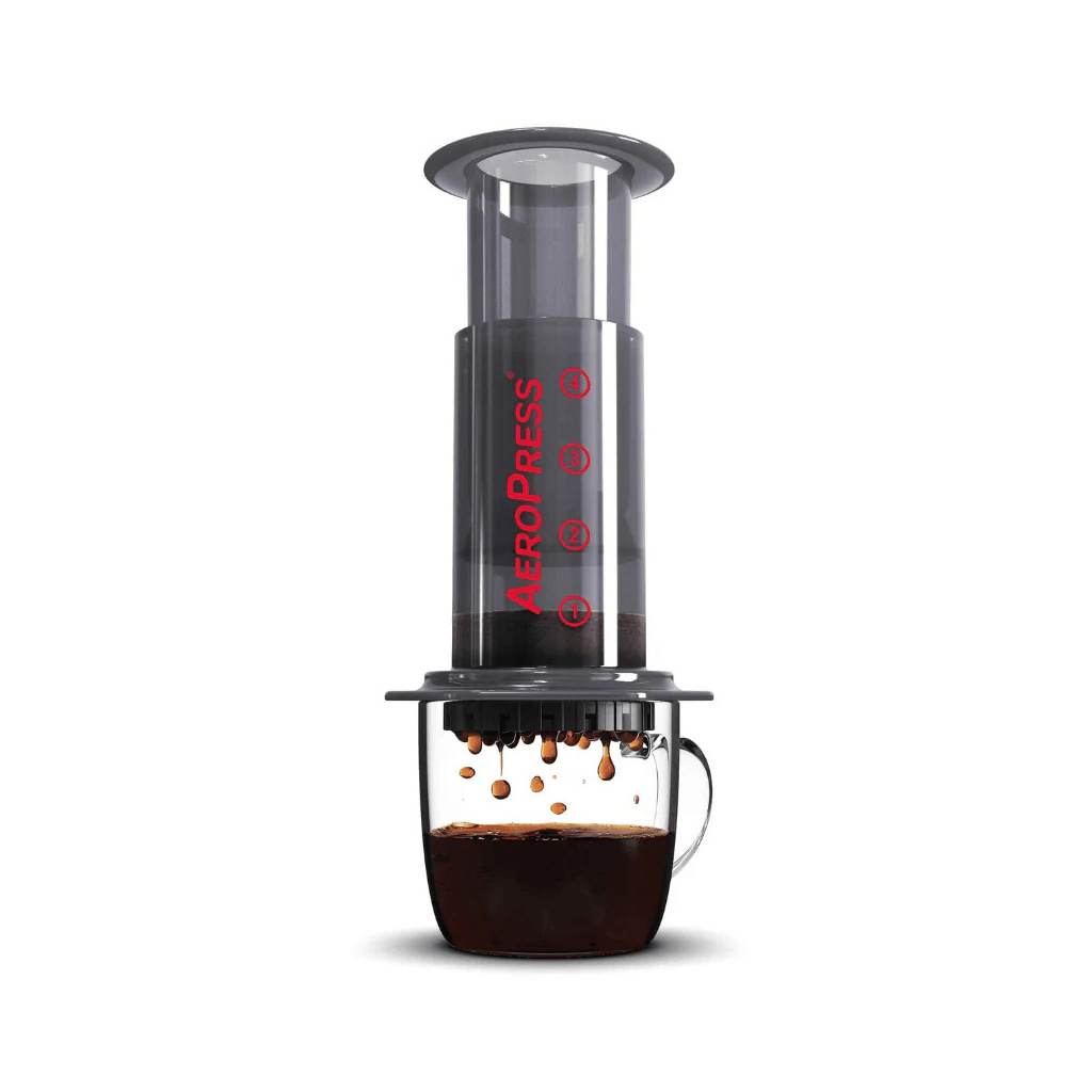 Ruční lis na kávu AeroPress, celkový pohled na sestavu