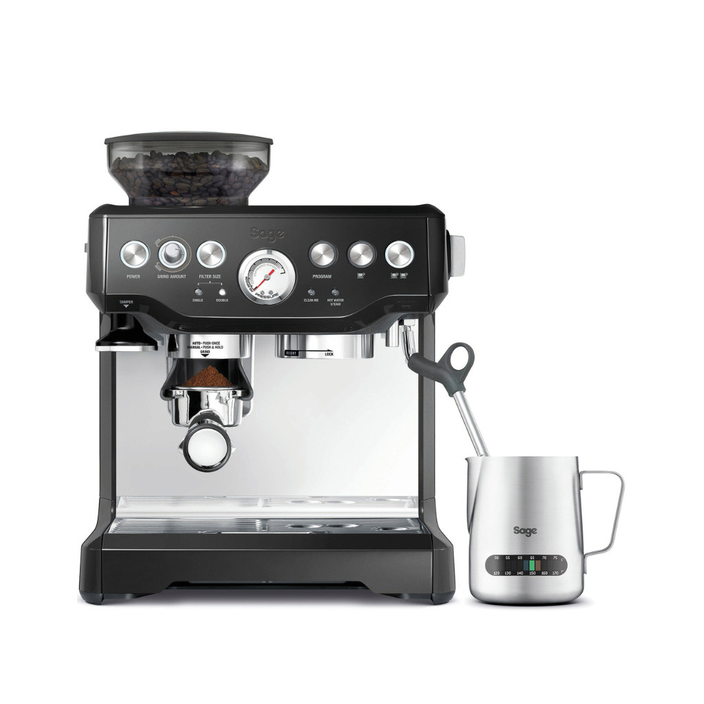 Pákový kávovar Sage The Barista Express BES875BKS v černém provedení