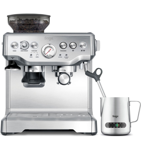 Stříbrný pákový kávovar Sage The Barista Express BES875BSS s integrovaným mlýnkem