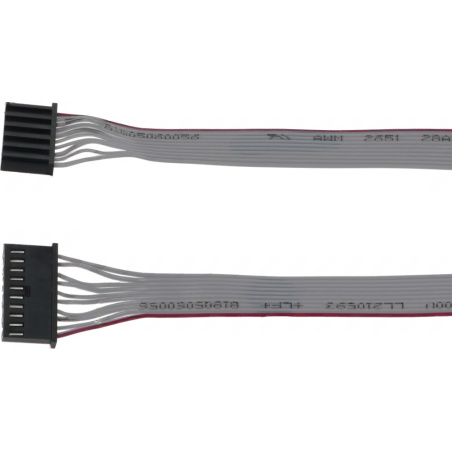 Šedý plochý kabel s deseti žilami a konektory na obou koncích
