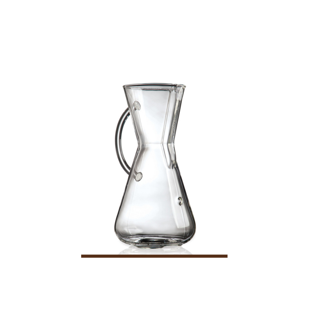 Skleněný Chemex na tři šálky, 450 ml, se skleněnou rukojetí, pohled zepředu Skleněný Chemex na tři šálky, 450 ml, se skleněnou rukojetí, pohled zepředu
