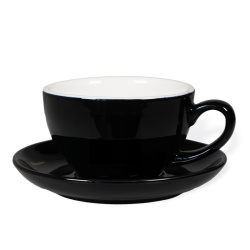 Silnostěnný porcelánový šálek Biebri s podšálkem