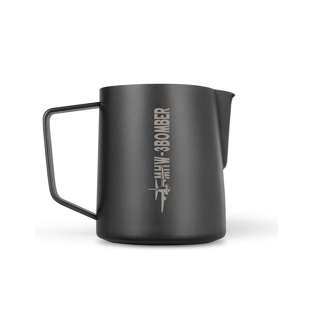 Matně černá konvička na mléko MHW-3BOMBER 5.0 o objemu 500 ml