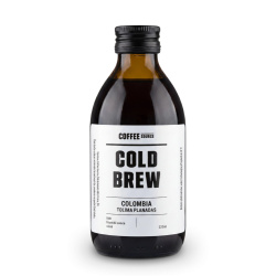 Cold brew z kolumbijského regionu Tolima v lahvi o objemu 220 ml, zepředu