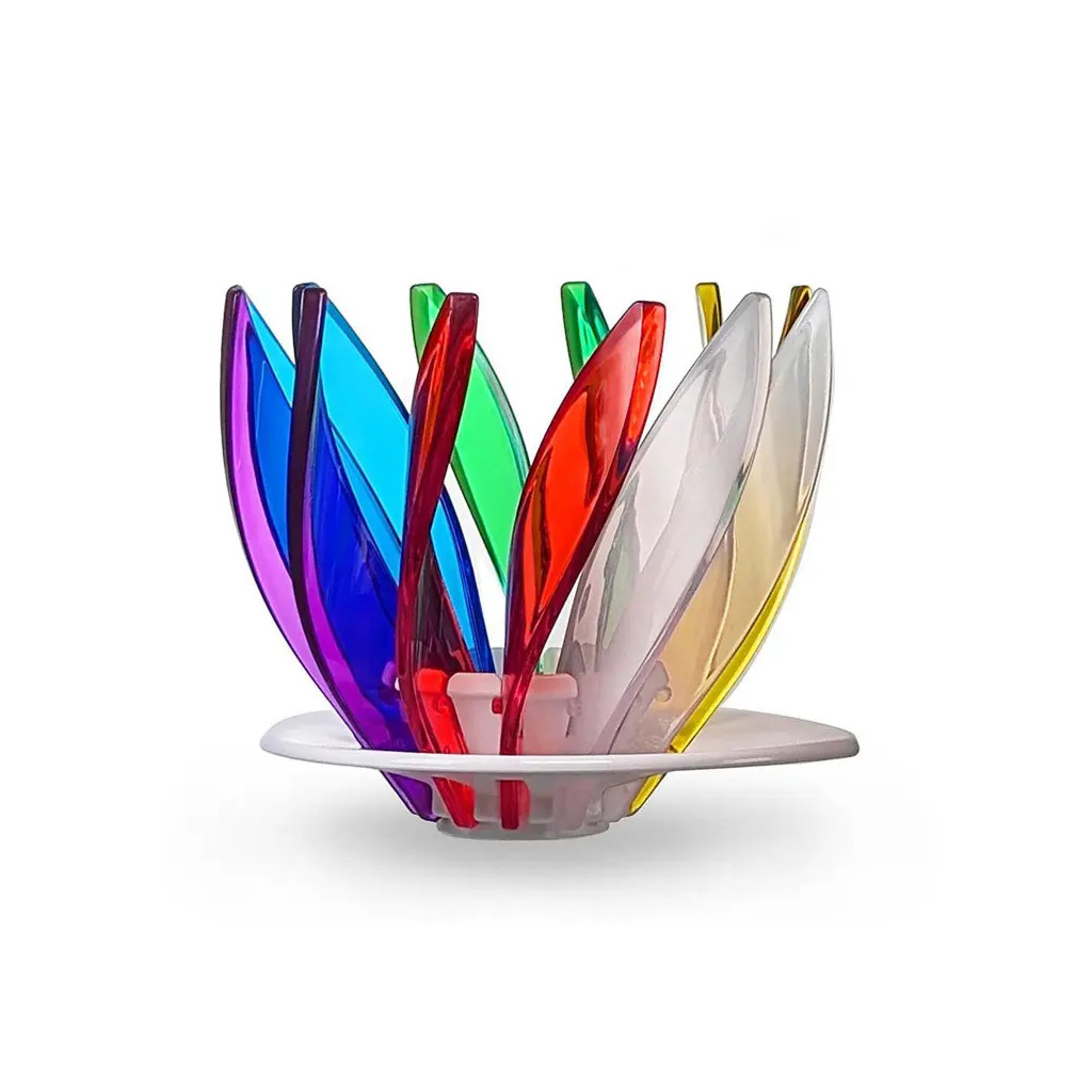 Dripper Hario V60 Suiren s vyměnitelnými žebry v provedení Rainbow, celkový pohled Dripper Hario V60 Suiren s vyměnitelnými žebry v provedení Rainbow, celkový pohled