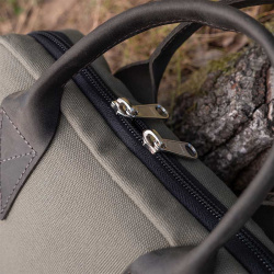 Taška Comandante Travel Bag XL při pohledu zešikma