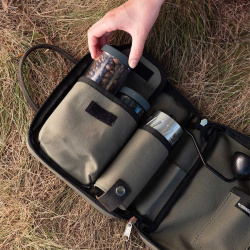 Mlýnek Comandante uložený v tašce Travel Bag XL