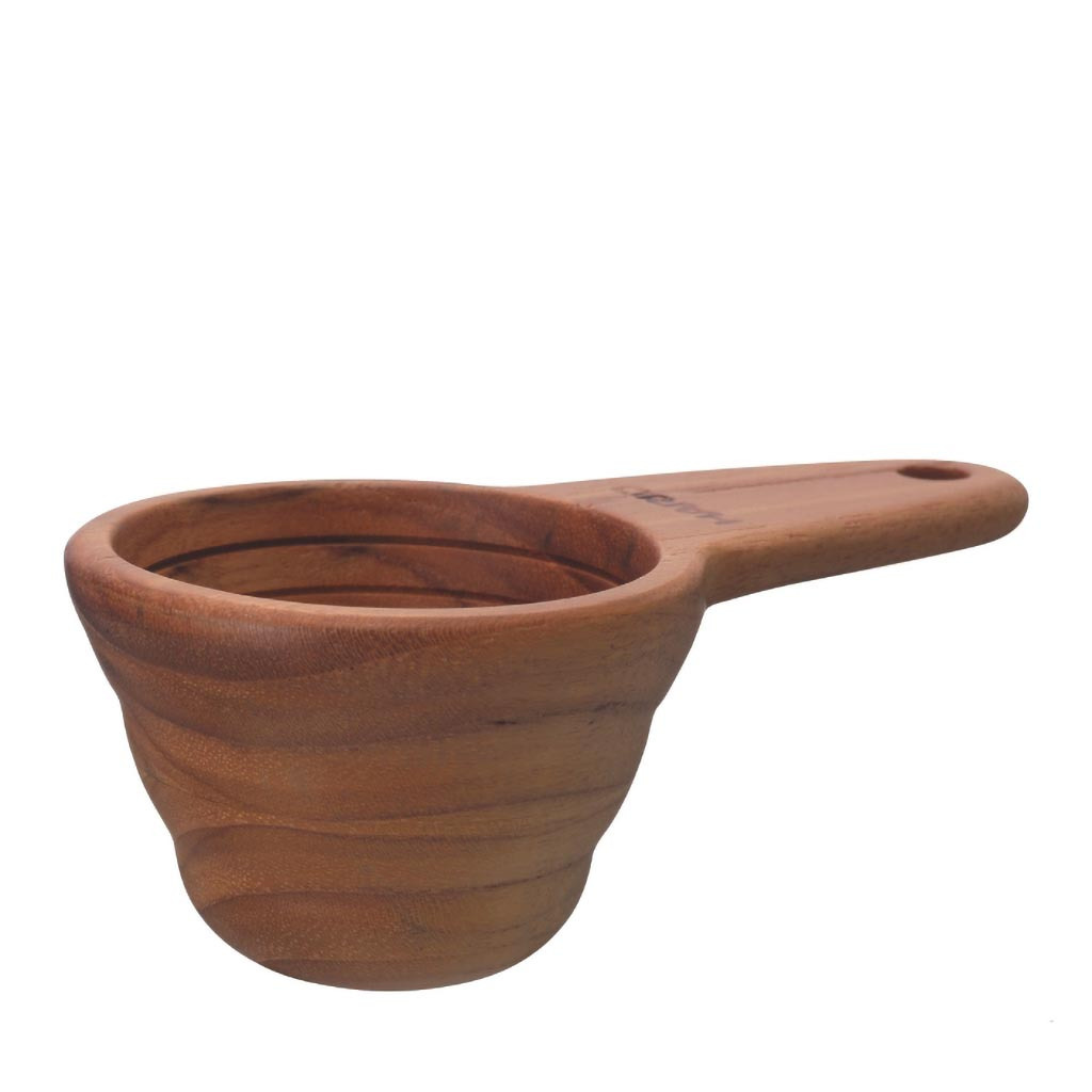 Dřevěná odměrka na kávu Hario V60 o objemu 12 g, celkový pohled Dřevěná odměrka na kávu Hario V60 o objemu 12 g, celkový pohled