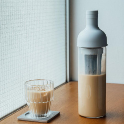 Pohled shora do sklenice Hario 300 ml pro snadné rozpoznání dílu Pohled shora do sklenice Hario 300 ml pro snadné rozpoznání dílu
