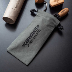 Tkanina pouzdra Comandante Tool Bag #5 v detailu