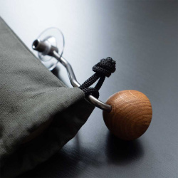 Pouzdro Comandante Tool Bag vedle mlýnku