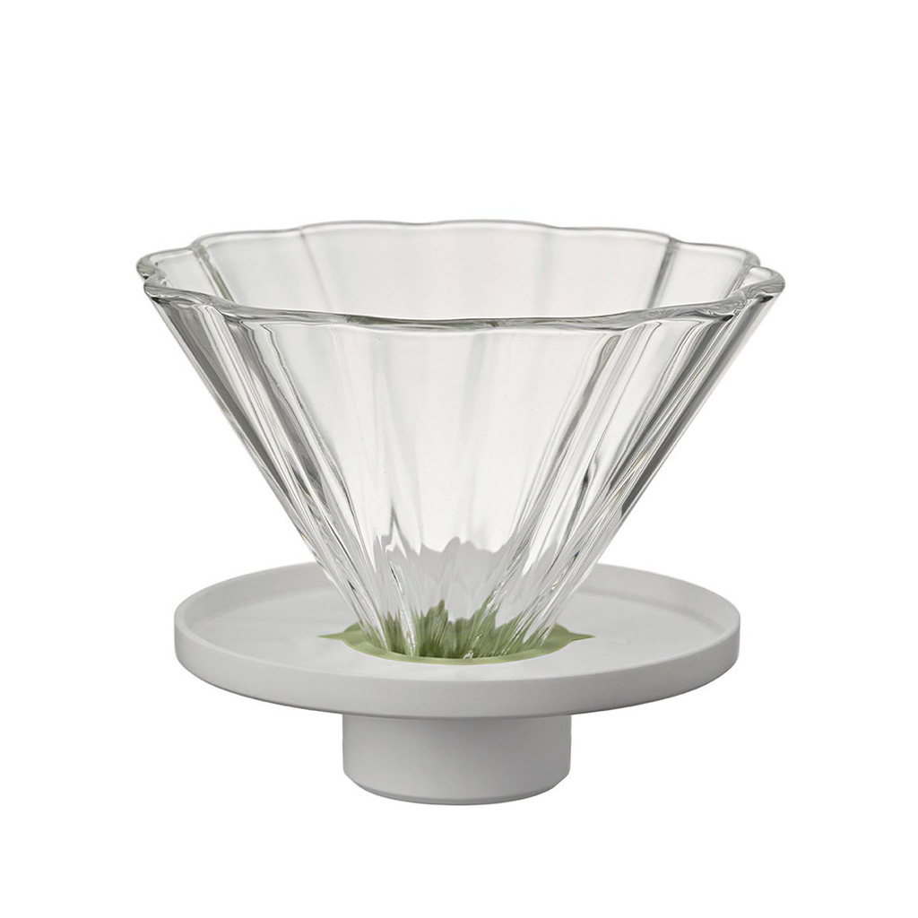 Překapávač na čaj Hario Cha Cha Dripper Bouquet, celkový pohled Překapávač na čaj Hario Cha Cha Dripper Bouquet, celkový pohled
