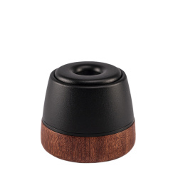 Tamper Aram Ultimatum Tamper Solo o velikosti 58,5 mm, celkově