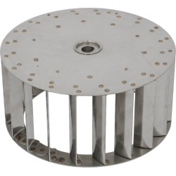 Stejné kolo shora: děrovaný kotouč a vystupující náboj uprostřed
