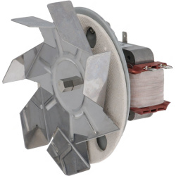 Kovový lopatkový ventilátor na elektromotoru s vinutím cívky a plochými konektory