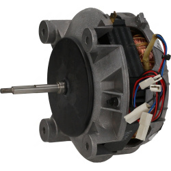 Šedý elektromotor s hřídelí, svorkovnicí a barevnými vodiči