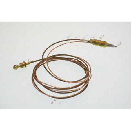 Termočlánek: tenký měděný kabel stočený do kruhu, na jednom konci mosazná koncovka, na druhém připojovací hlavice
