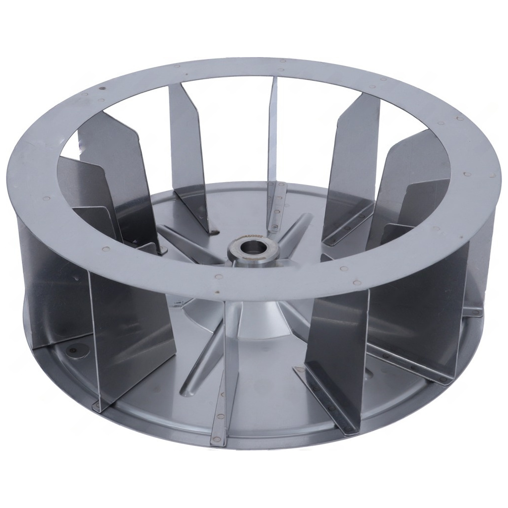 Oběžné kolo ventilátoru z kovu: nahoře disk s otvory, po obvodu lopatky
