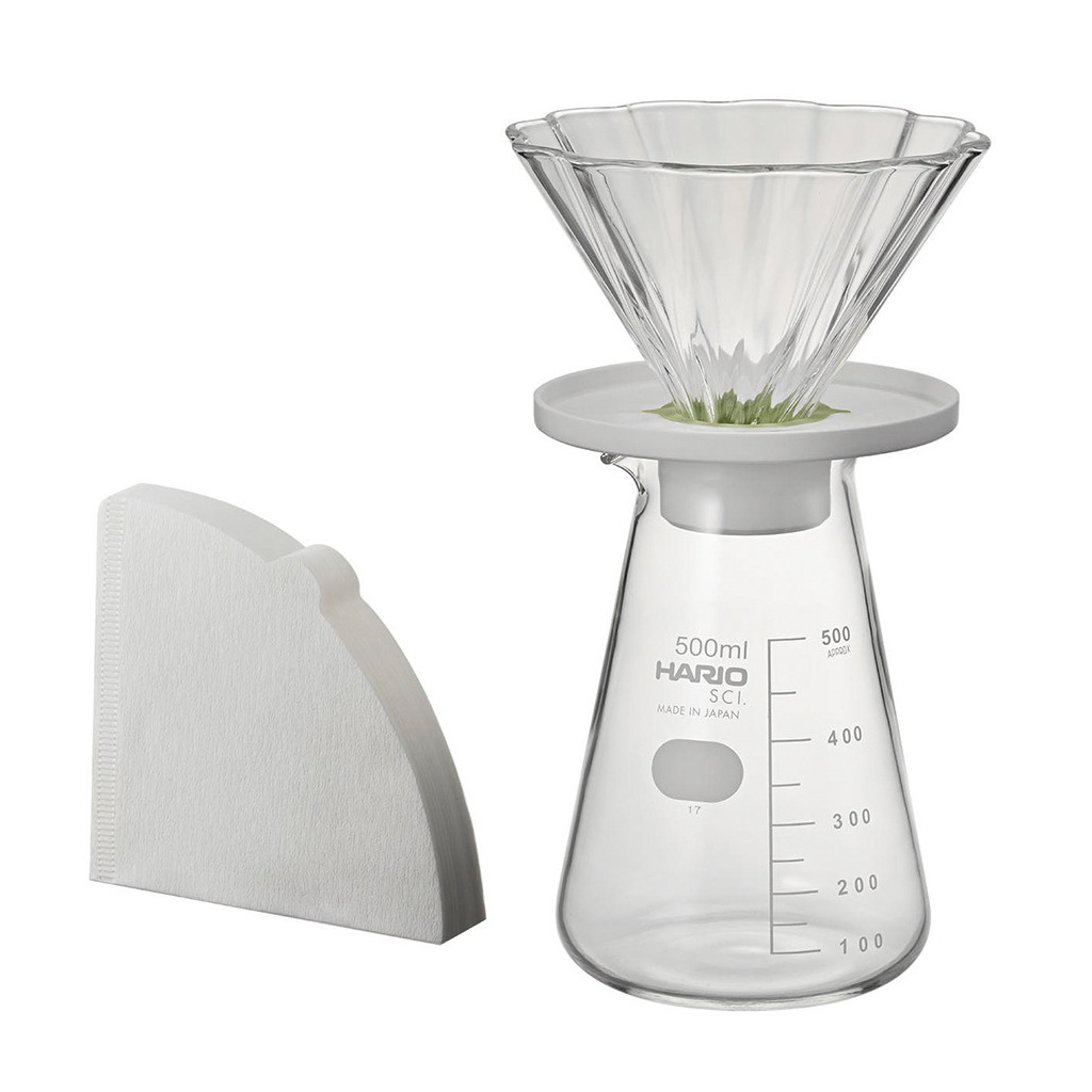 Souprava na čaj Hario CHA CHA Dripper Bouquet se serverem, celkový pohled Souprava na čaj Hario CHA CHA Dripper Bouquet se serverem, celkový pohled