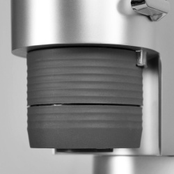 Detail uložení kapsle Dolce Gusto ve varné komoře Bonavita Detail uložení kapsle Dolce Gusto ve varné komoře Bonavita