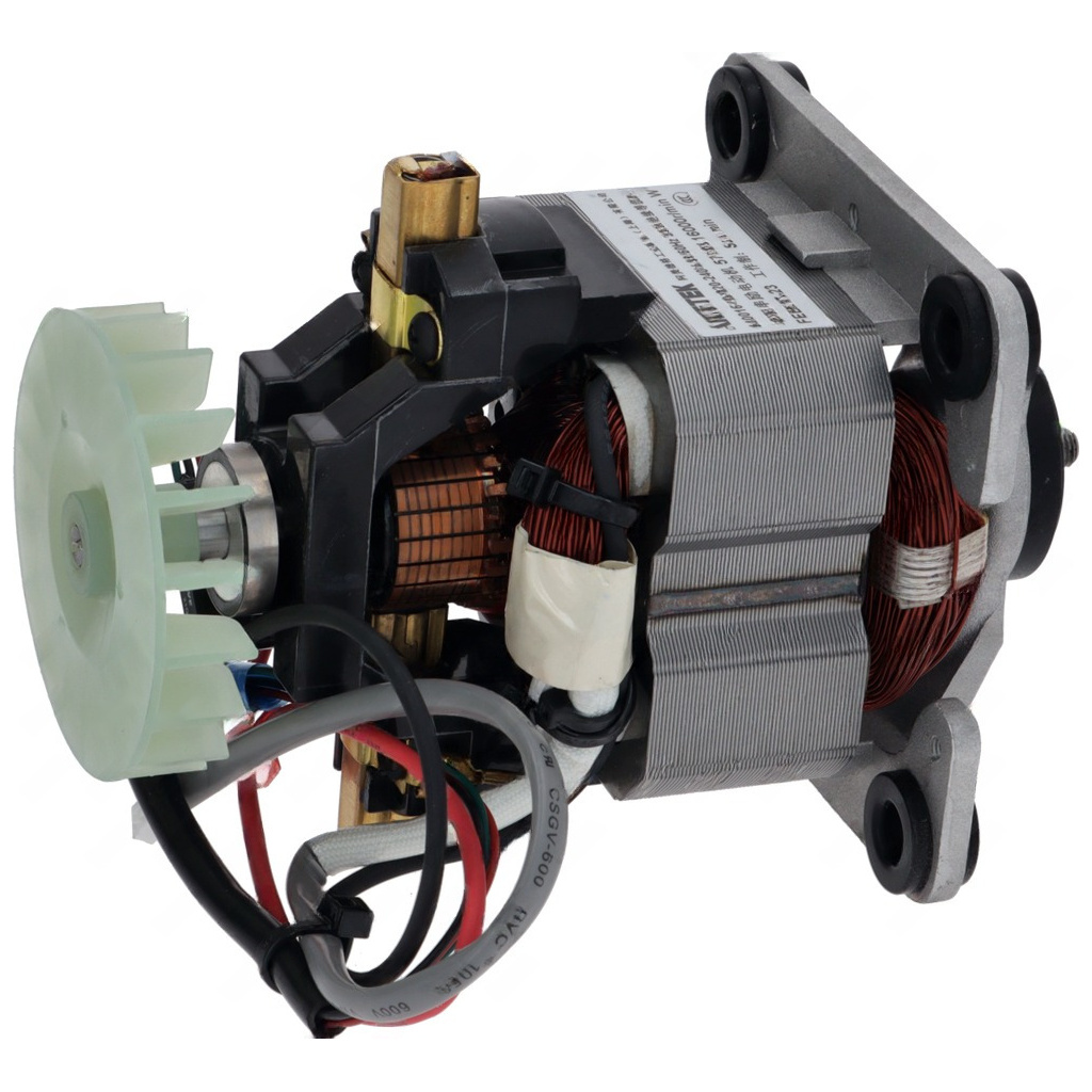 Elektromotor s krémovou plastovou lopatkou, měděným vinutím a připojovacími vodiči