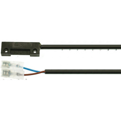 Černé plastové tělo mikrospínače s otvory pro montáž, kabel vede ve dvou částech a končí konektorem Černé plastové tělo mikrospínače s otvory pro montáž, kabel vede ve dvou částech a končí konektorem