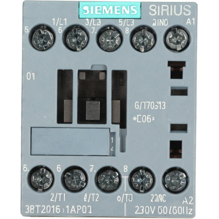Šedý blok stykače řady Sirius, šroubovací svorky a otvory pro montáž