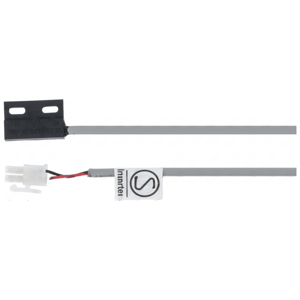 Černý magnetický mikrospínač s výstupkem pro montáž, šedý kabel končí bílým konektorem