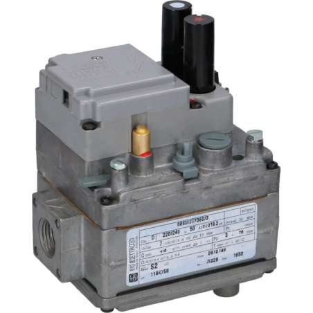 Dvě černé solenoidové hlavice a otočný knoflík na plynovém ventilu v šedém krytu, přípojka 1/2"
