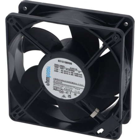 Čtvercový černý rám axiálního ventilátoru s lopatkovým kolem a vodiči vzadu