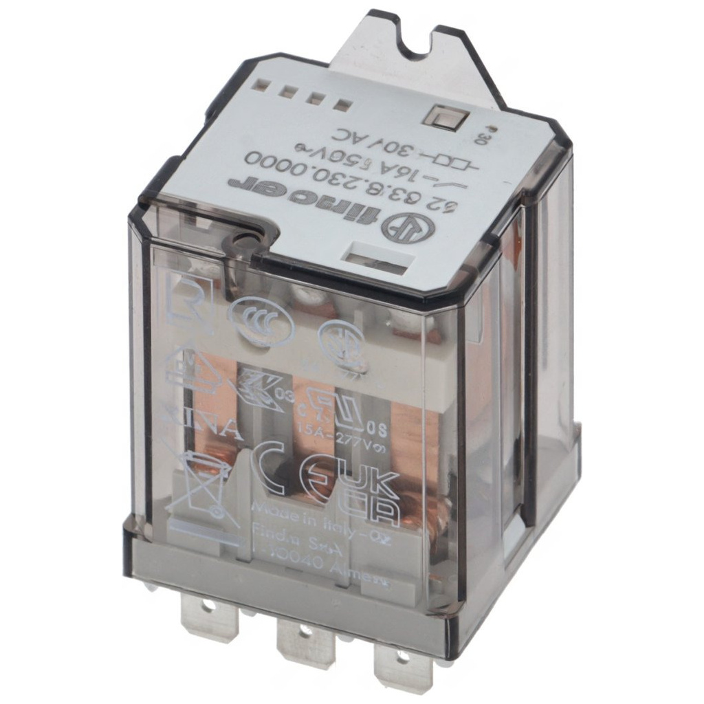Elektromagnetické relé v průhledném plastovém krytu s kovovými kontakty a třemi vývody dole.