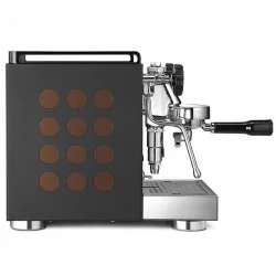 Elegantní pákový kávovar Rocket Espresso Appartamento v černo-měděném provedení, ideální pro domácí použití.