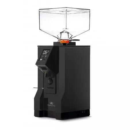 Černý espressový mlýnek na kávu Eureka Mignon Perfetto 15BL s displejem pro snadnou obsluhu.