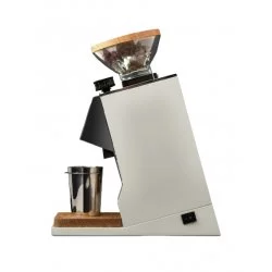 Espressový mlýnek na kávu Eureka ORO Mignon Single Dose ve světlém bílém provedení s mlecími kameny o velikosti 65 mm.