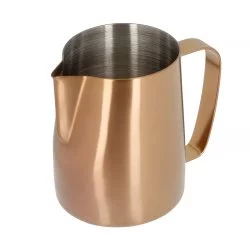 Konvička na mléko Barista Space Copper 600 ml z nerezové oceli, ideální pro přípravu kvalitní pěny na vaši kávu.