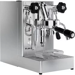 Domácí pákový kávovar Lelit Mara PL62X s napětím 230V, ideální pro přípravu espressa jako z kavárny.