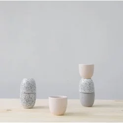 Šálek Aoomi Haze Mug 04 s objemem 80 ml vyrobený z kvalitní keramiky.