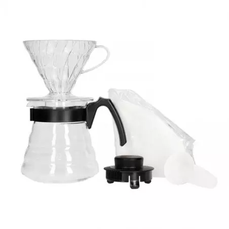 Sada Hario V60-02 Pour Over Kit se skleněnou konvicí průhledným plastovým dripprem a černým plastovým poklopem
