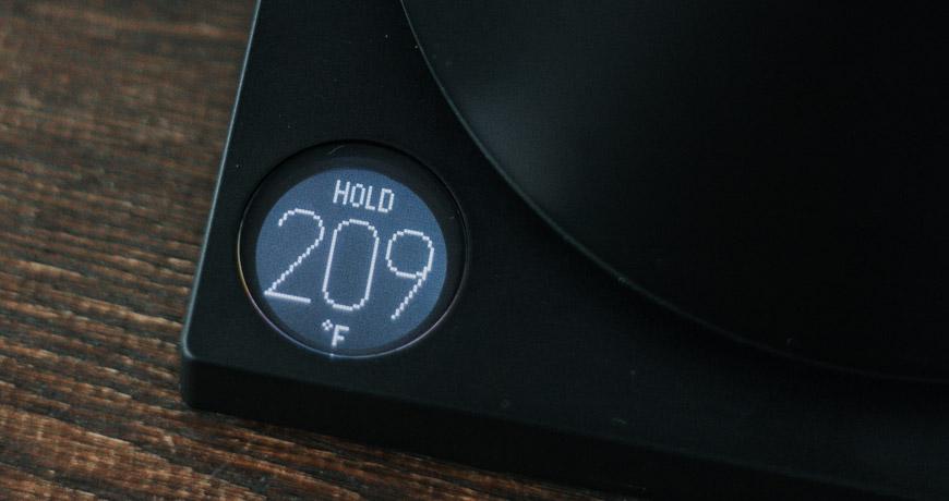 Fellow Stagg EKG elektrická konvice s husím krkem v černé barvě | Lázeňská káva