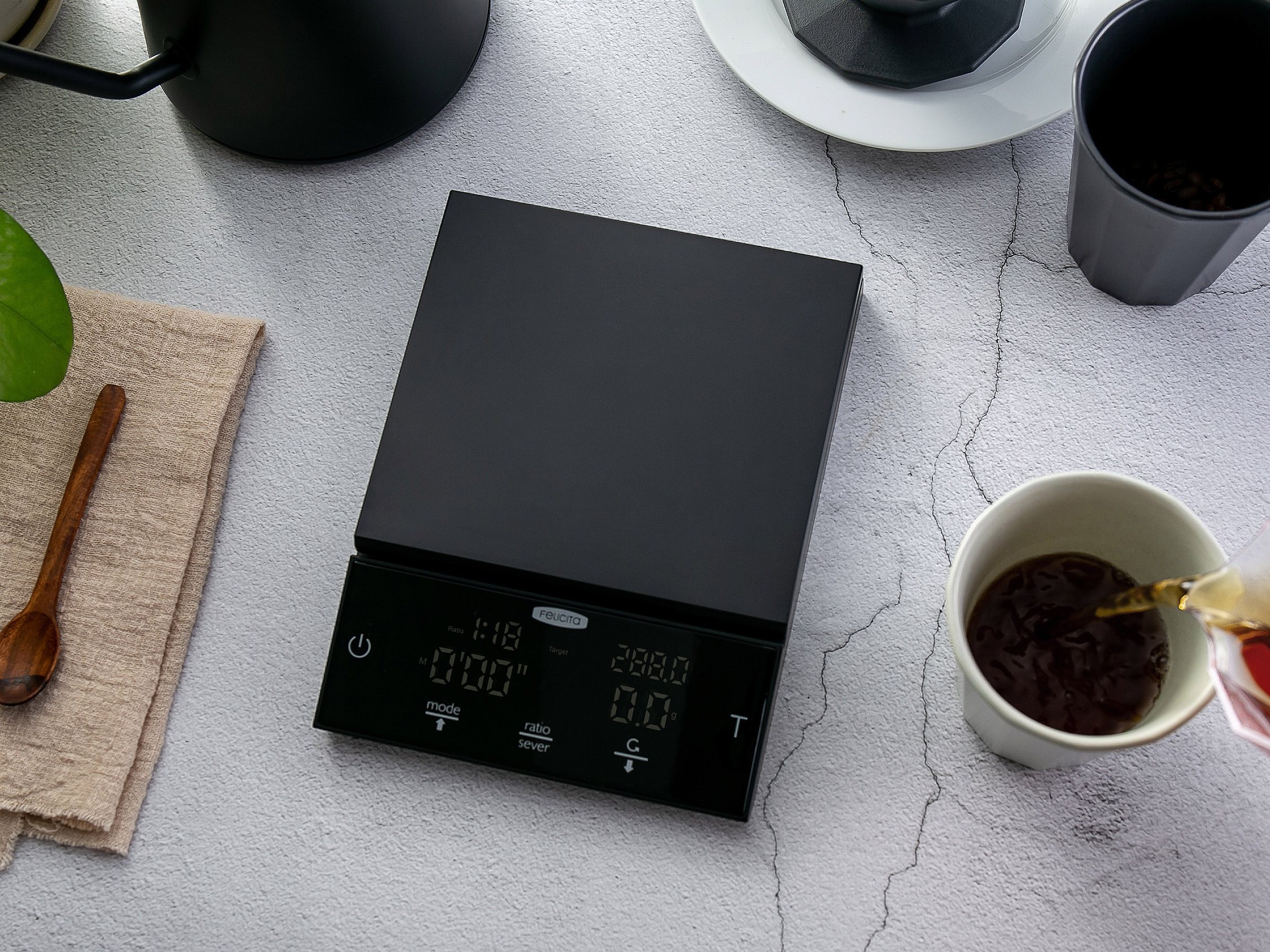 Felicita Parallel Plus digitální váha černá | Lázeňská káva