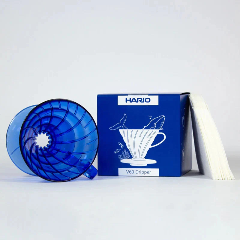 Dripper Hario V60-02 plastový průhledný modrý | Lázeňská káva