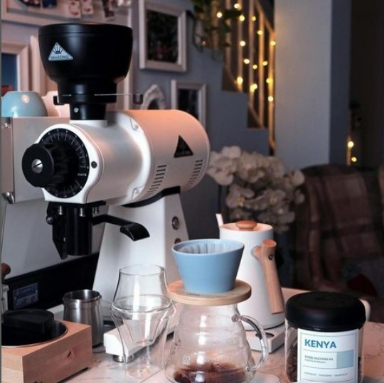 Kávomlýnek Mahlkönig EK43S.