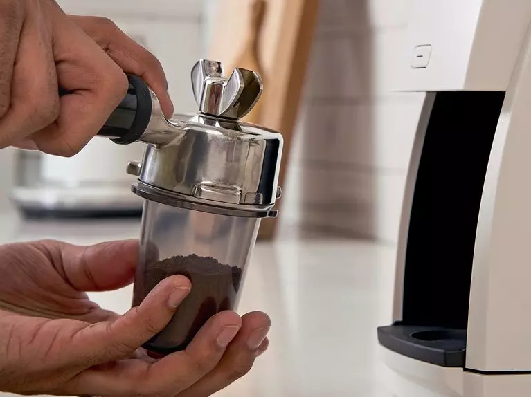 Baratza Encore ESP elektrický mlýnek na kávu bílý | Lázeňská káva
