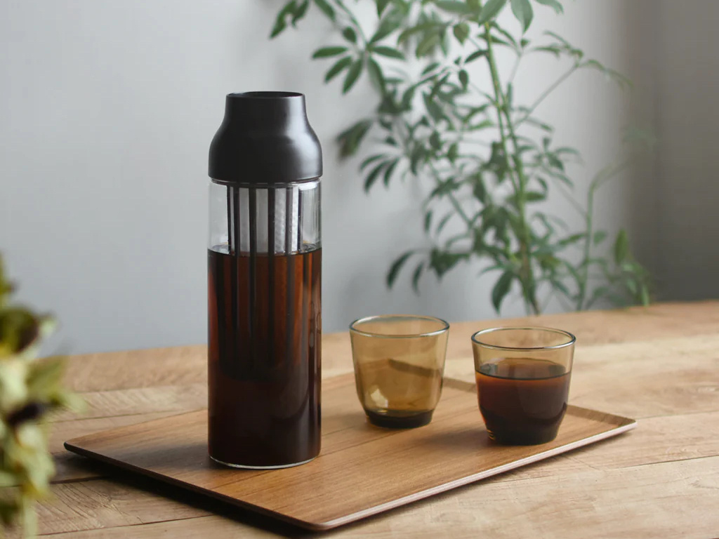 Bílá karafa Kinto Capsule Cold Brew 1000 ml | Lázeňská káva