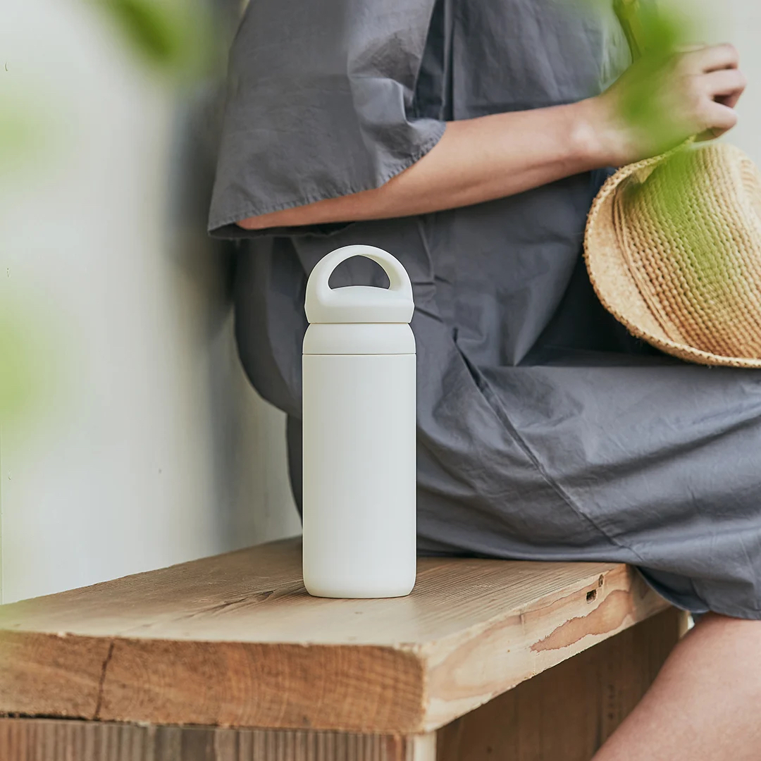 Kinto Day Off termoska bílá 500 ml | Lázeňská káva