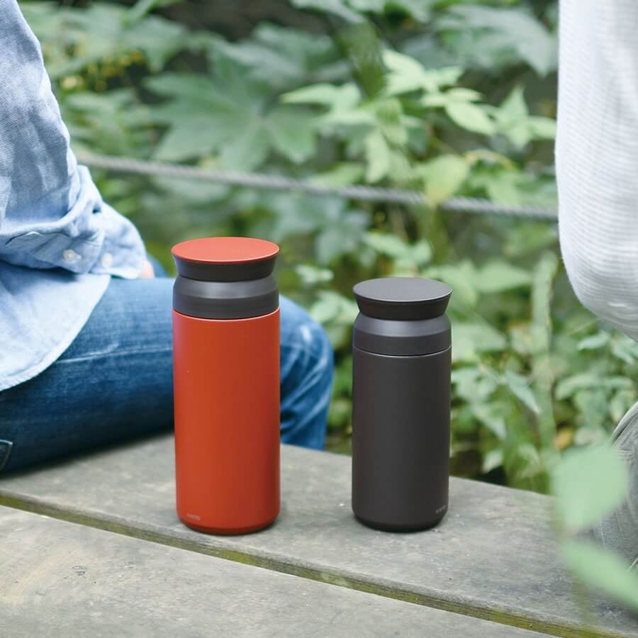 Kinto Travel Tumbler Black 350 ml – černý termohrnek na cesty